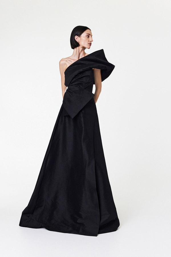 ARCHER GOWN